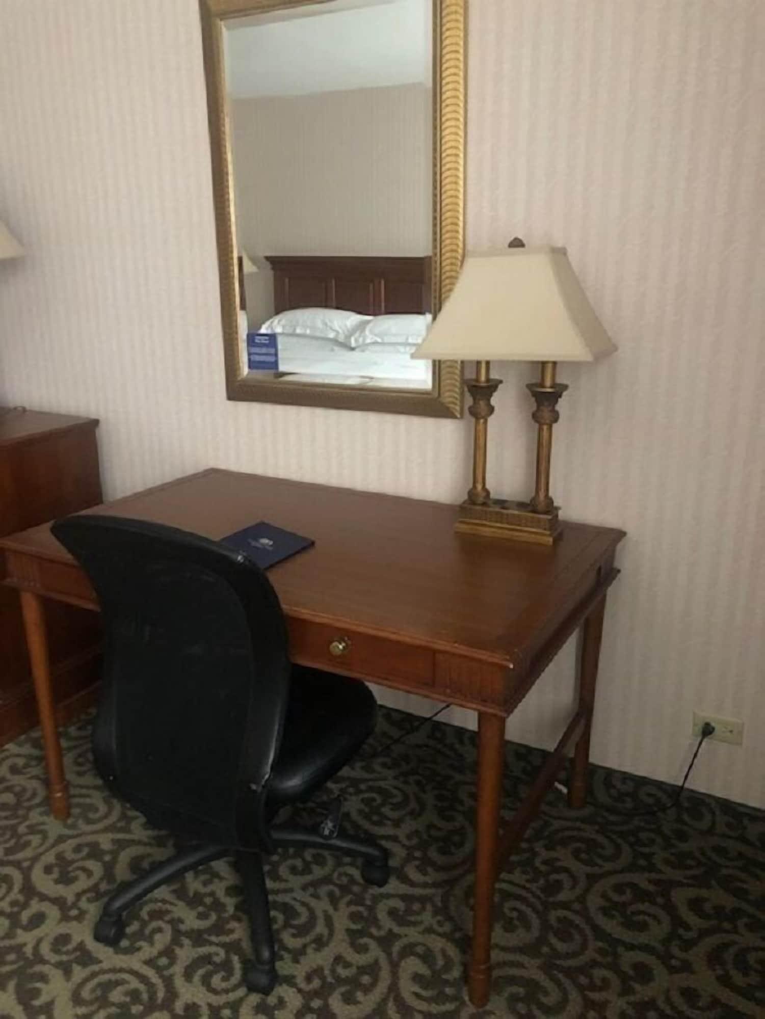 Doubletree By Hilton Lisle Naperville Extérieur photo