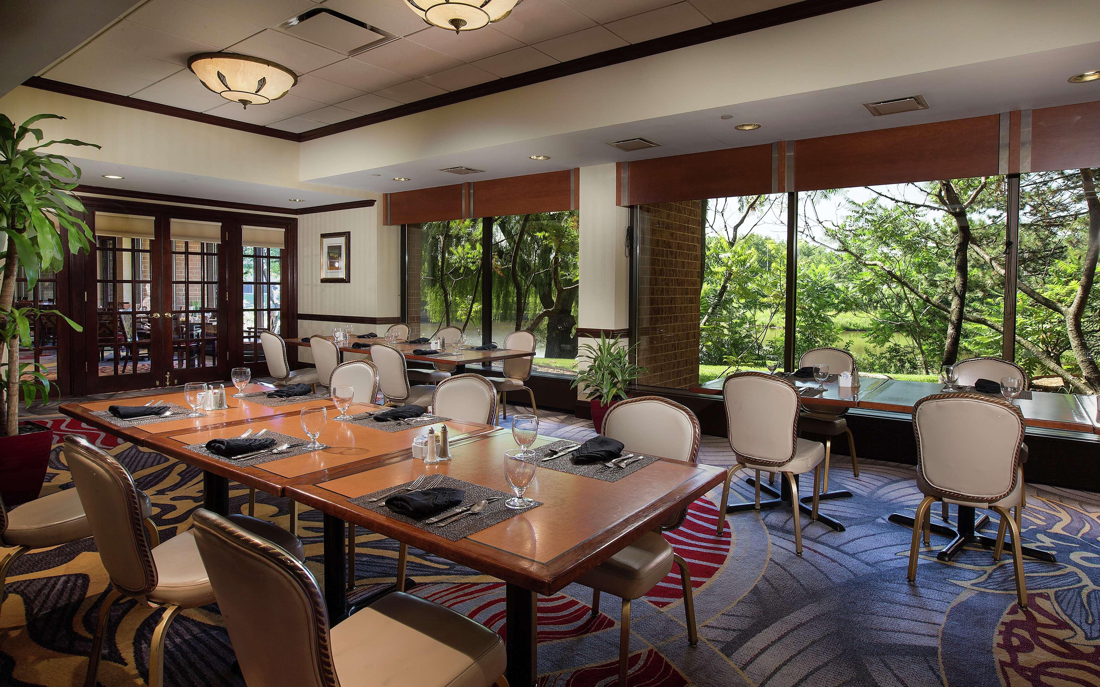 Doubletree By Hilton Lisle Naperville Extérieur photo