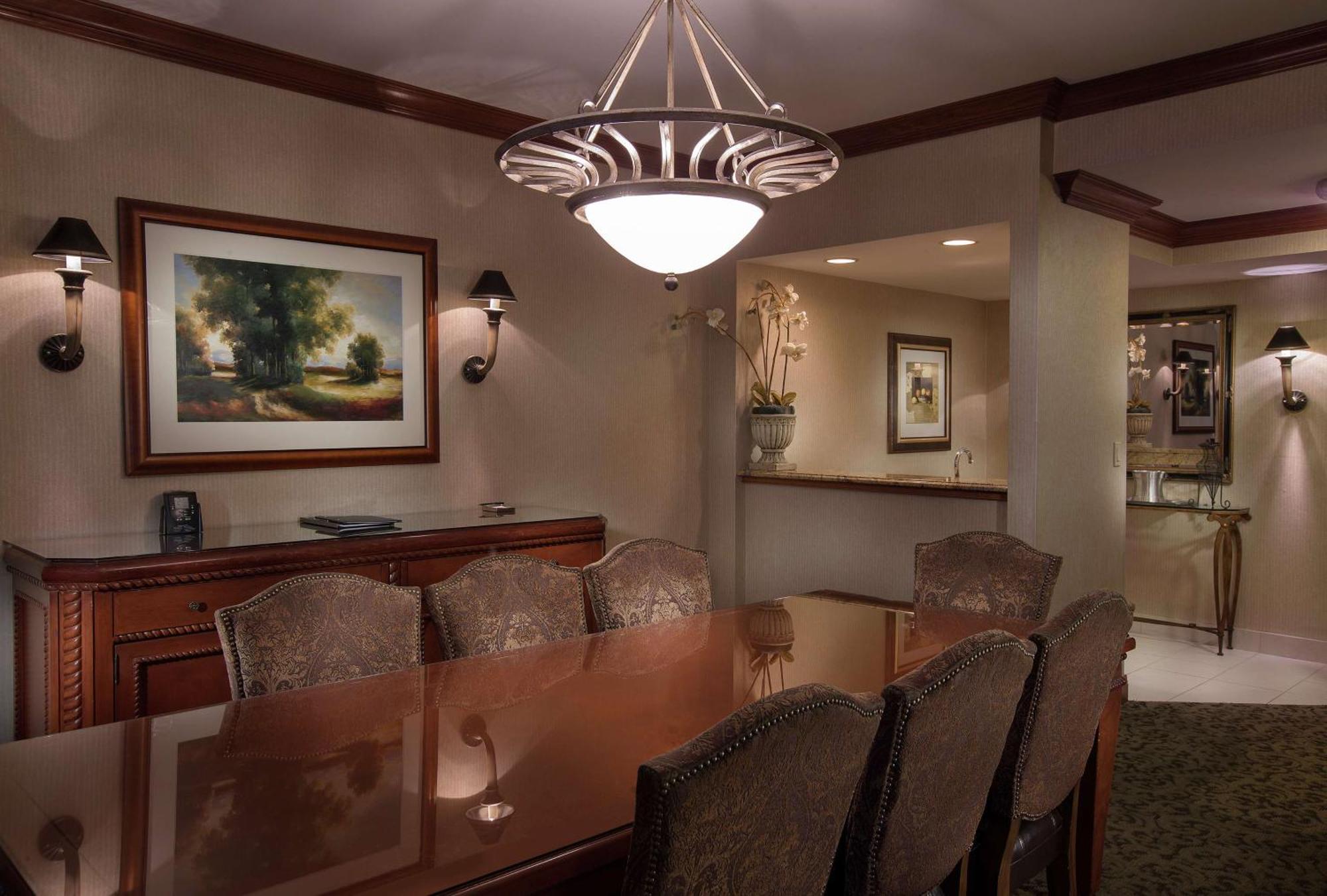 Doubletree By Hilton Lisle Naperville Extérieur photo