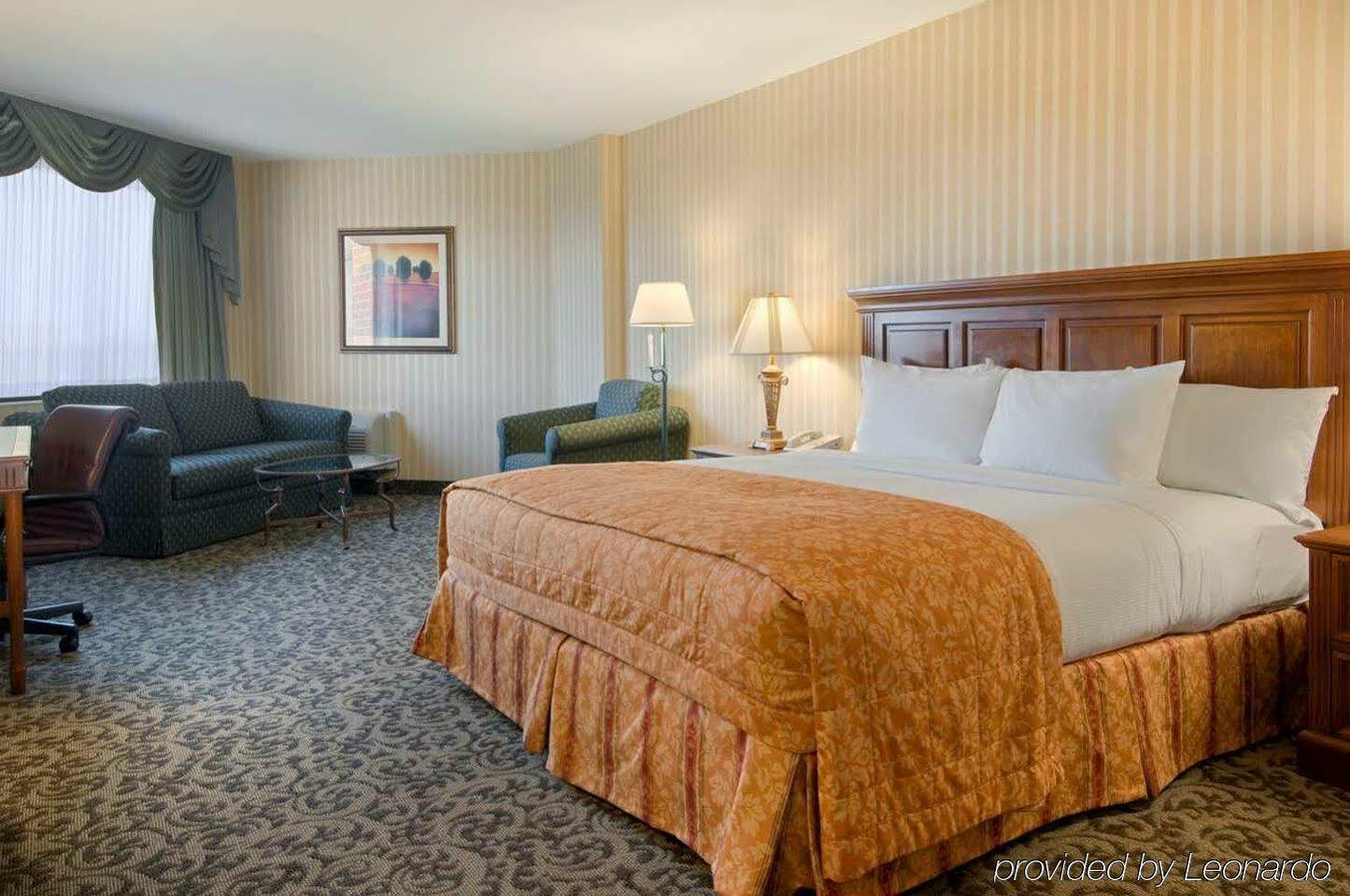 Doubletree By Hilton Lisle Naperville Extérieur photo